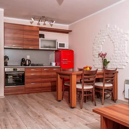 Stand'art - , смолянски езера Apartman