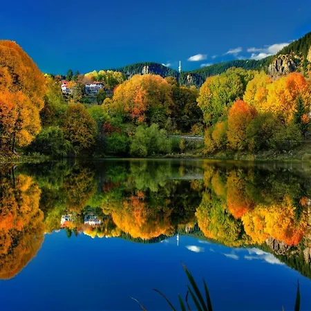 Stand'art - , смолянски езера Апартамент