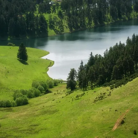 Stand'art - , смолянски езера Apartman *